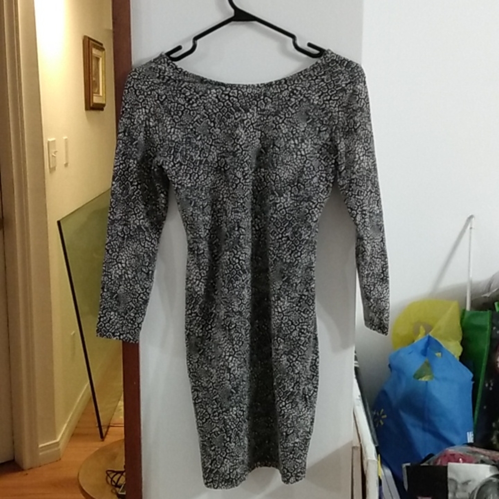 Dynamite pencil dress, xs , Black white and a green grey color